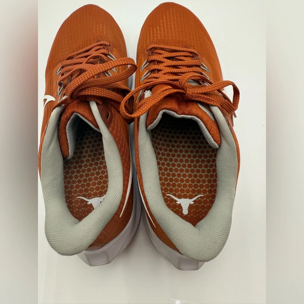 Nike Zoom Pegasus 39 Texas Longhorns Sneakers, Desert Orange/White, Sz Men’s 9.5
